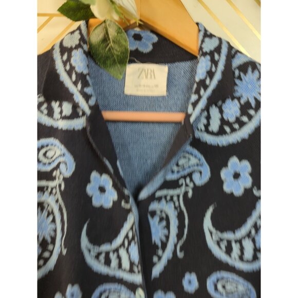 ZARA GIRLS Jacquard Shirt Button Up Blue Paisley Knit Collared Size 13/14 - Picture 4 of 7